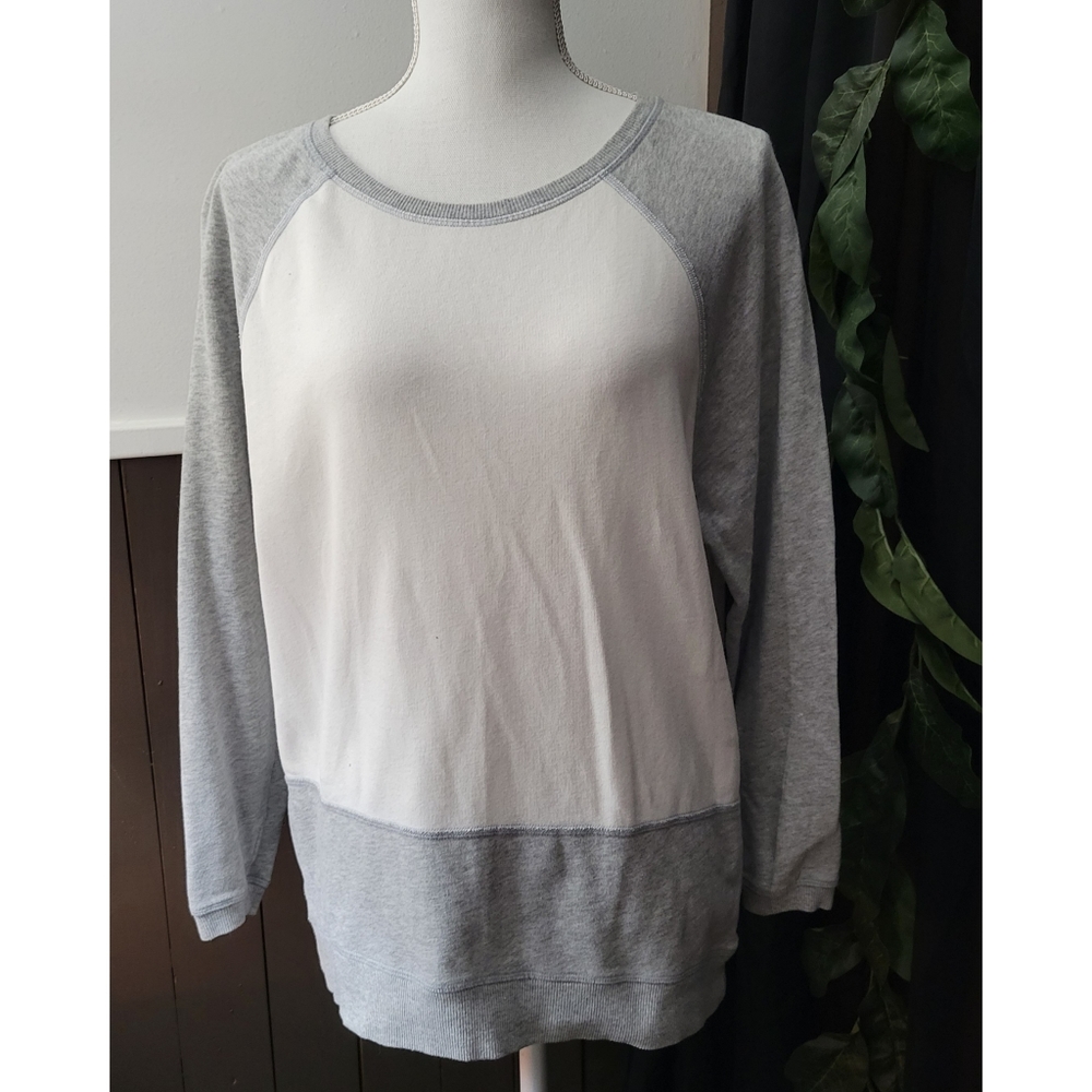 Victoria's Secret Sweatshirt (XS)